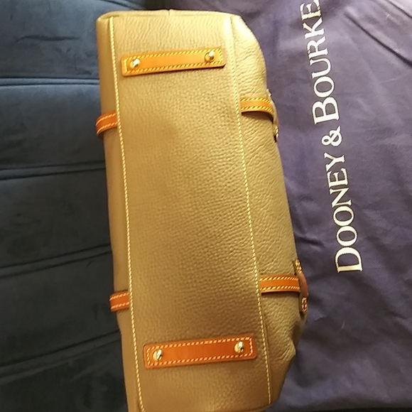 Dooney & Bourke tote - Picture 3 of 8